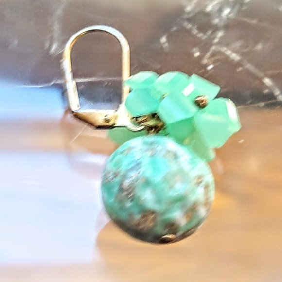 One of a kind earrings, vintage beads - Picture 2 of 2